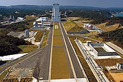 NASDA / Tanegashima H-II launch complex LH2 tank (540m3×2), etc. Vacuum thermal insulation piping